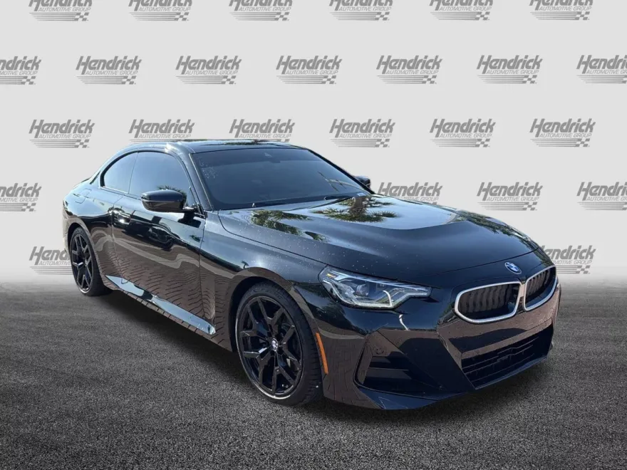 2025 Bmw 230i photo 1