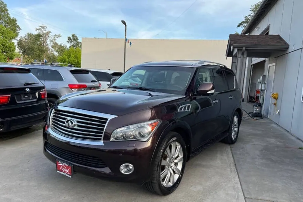 2012 Infiniti QX56 photo 1