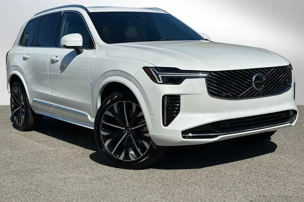 2026 Volvo XC90 Plus photo 1