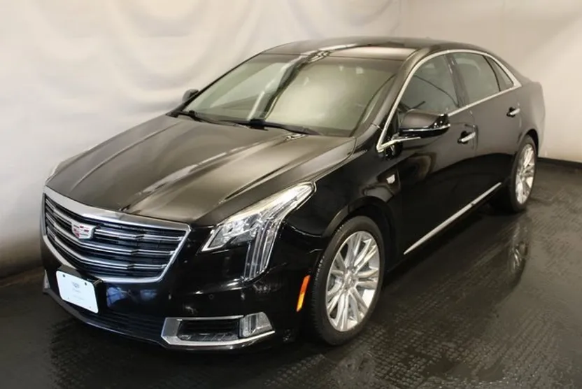 2019 Cadillac XTS Luxury photo 1