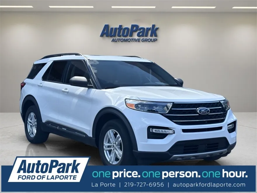 2022 Ford Explorer XLT photo 1
