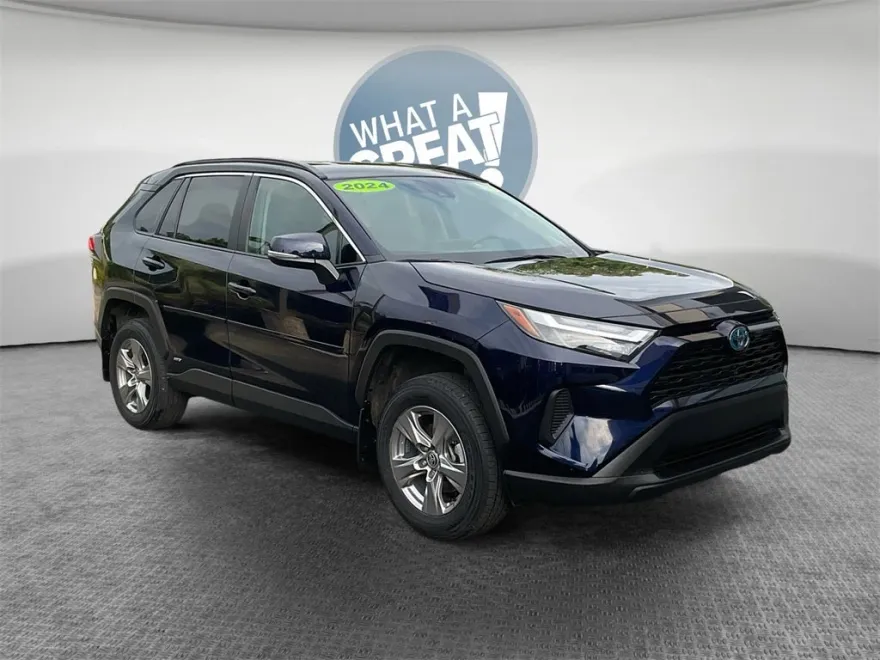 2024 Toyota RAV4 Hybrid XLE photo 1