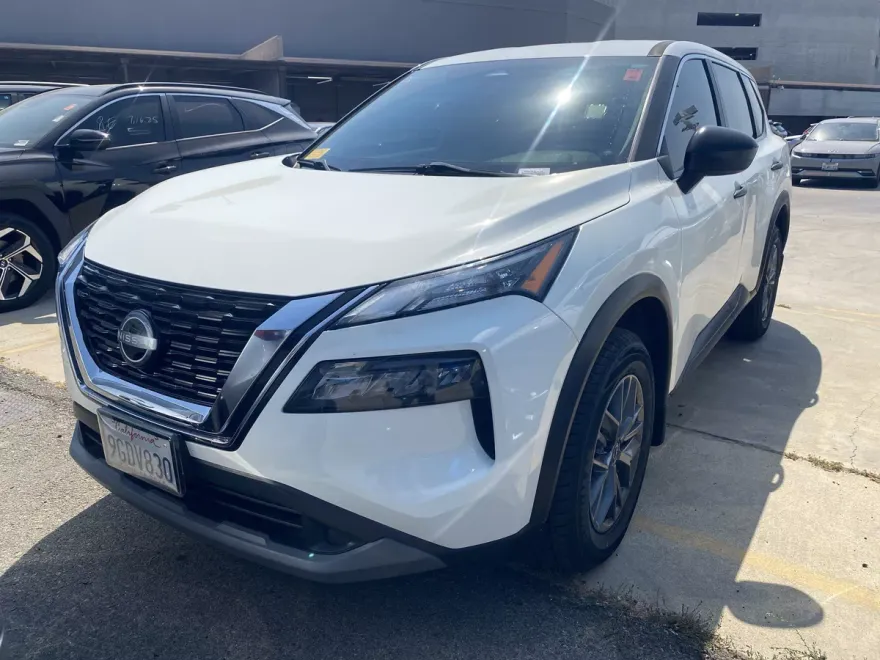 2023 Nissan Rogue S photo 1