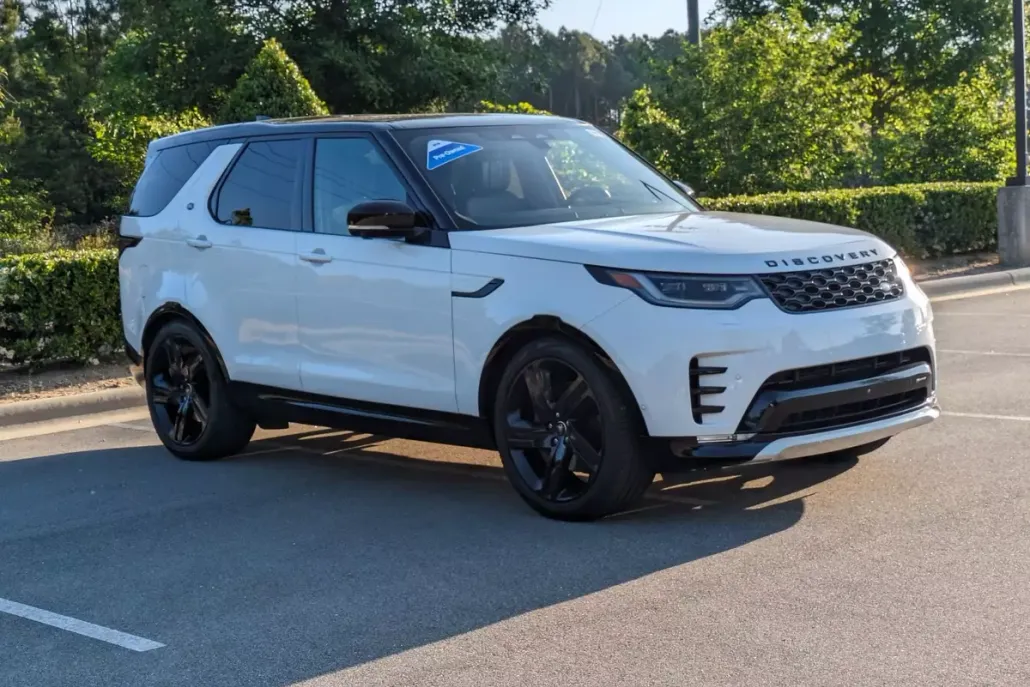 2023 Land Rover Discovery S R-Dynamic photo 1