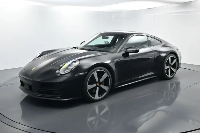 2025 Porsche 911 photo 1