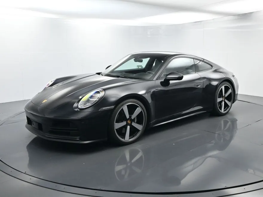 2025 Porsche 911 photo 1