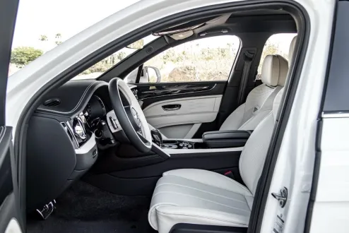 2024 Bentley Bentayga EWB Base photo 2