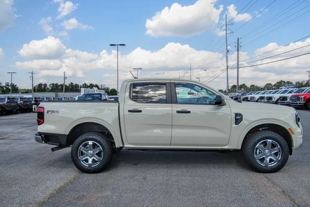 2025 Ford Ranger XLT photo 1