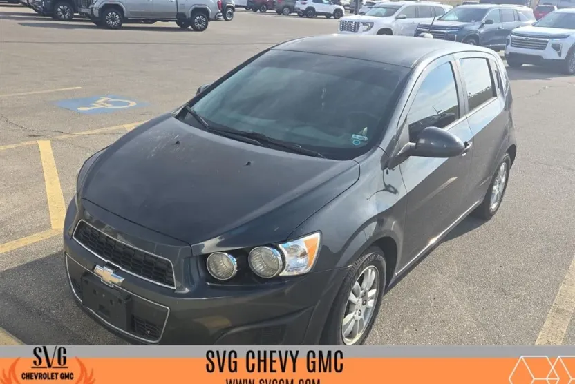 2015 Chevrolet Sonic LT photo 1
