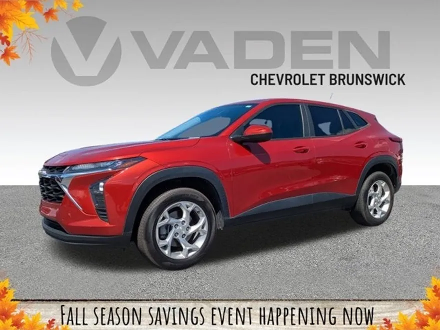 2024 Chevrolet Trax LS photo 1