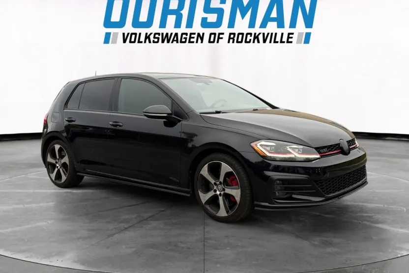 2020 Volkswagen Golf GTI SE photo 1