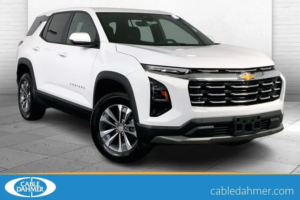 2025 Chevrolet Equinox LT photo 1