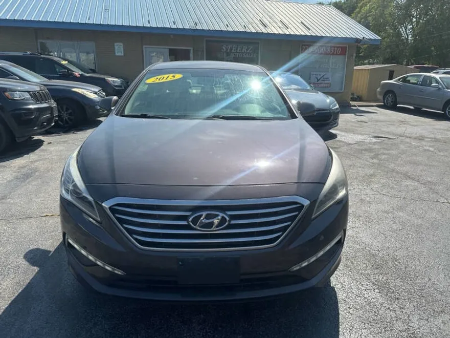 2015 Hyundai Sonata SE photo 1