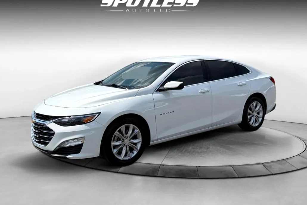 2023 Chevrolet Malibu 1LT photo 1