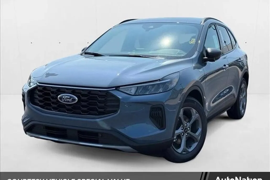 2025 Ford Escape ST-Line photo 1
