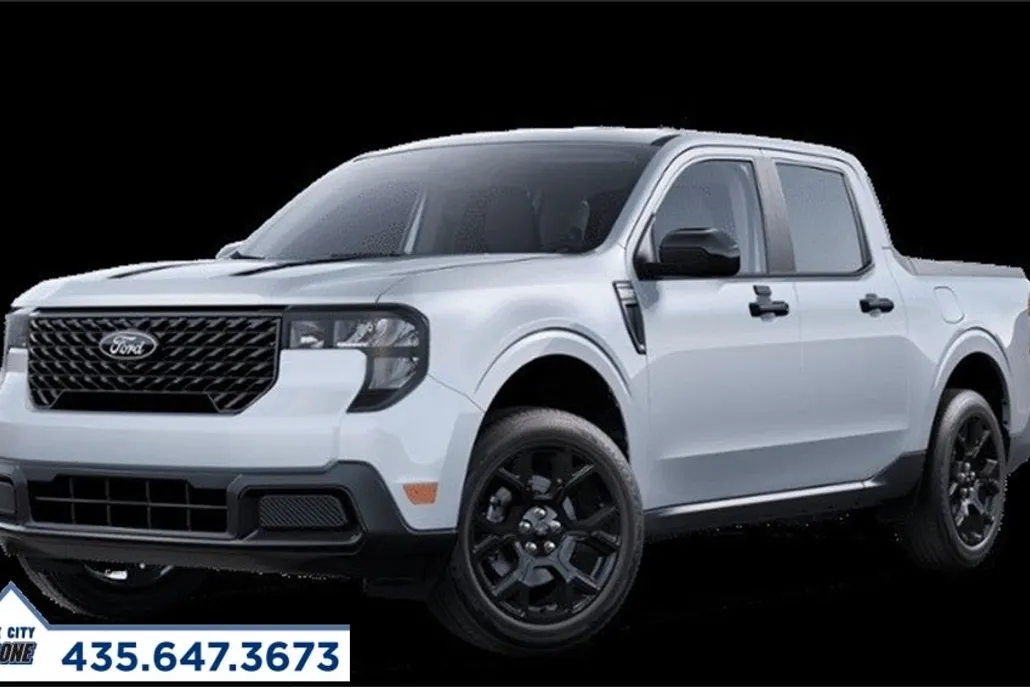 2025 Ford Maverick XLT photo 1