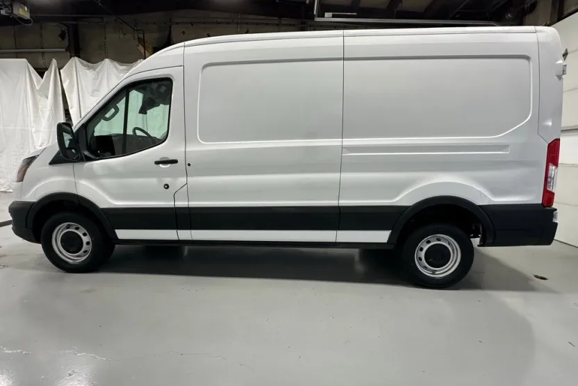 2023 Ford Transit photo 1