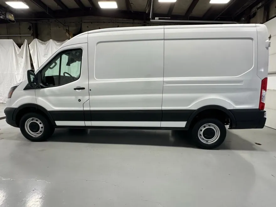 2023 Ford Transit photo 1