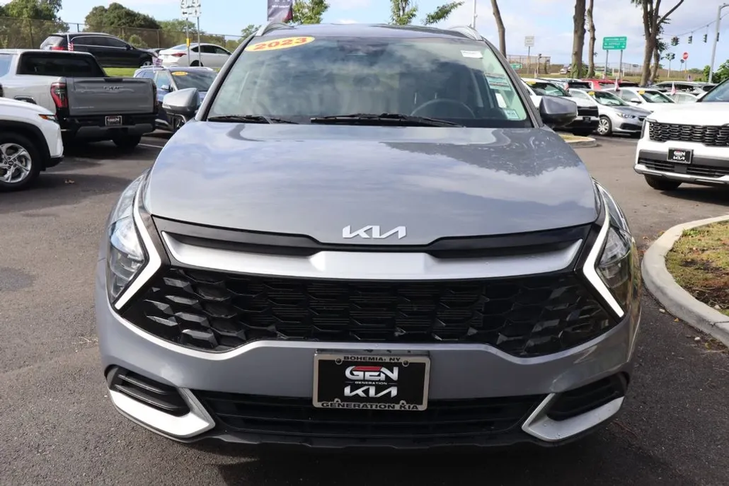 2023 Kia Sportage EX photo 1
