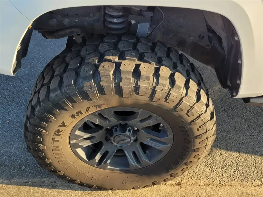 2019 Toyota Tacoma SR V6 photo 1