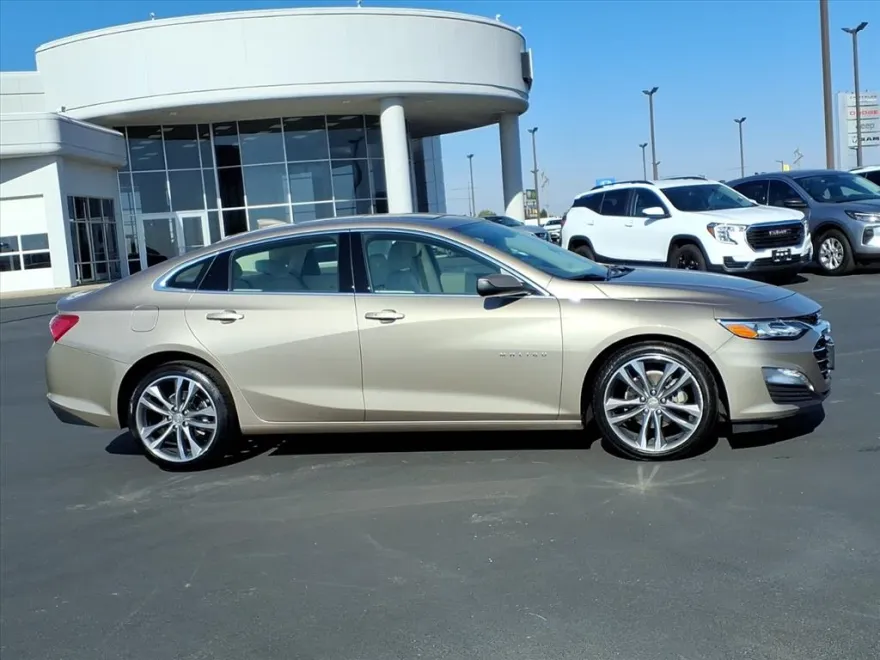2024 Chevrolet Malibu Premier 2LT photo 1