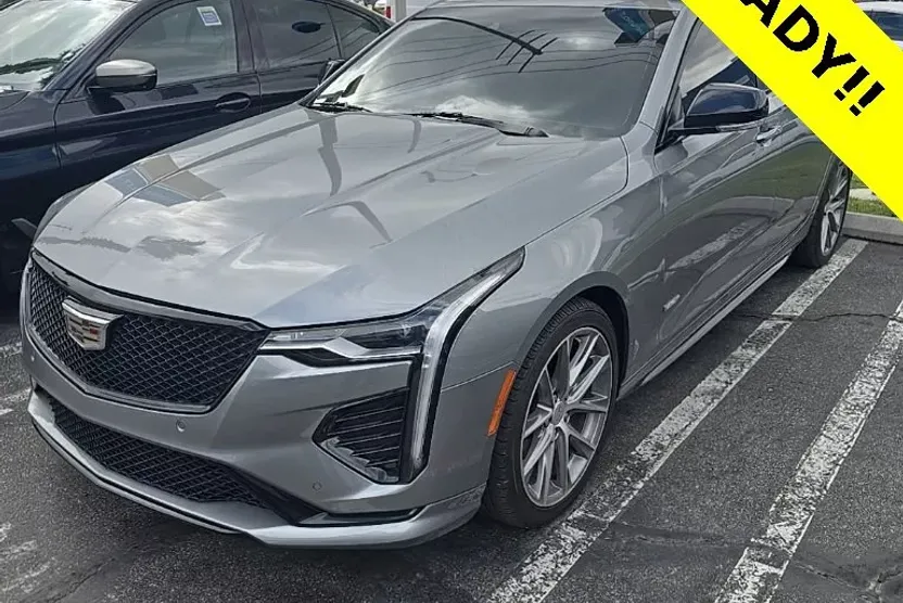 2023 Cadillac CT4 photo 1