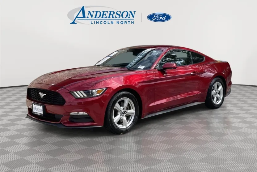 2015 Ford Mustang V6 photo 1