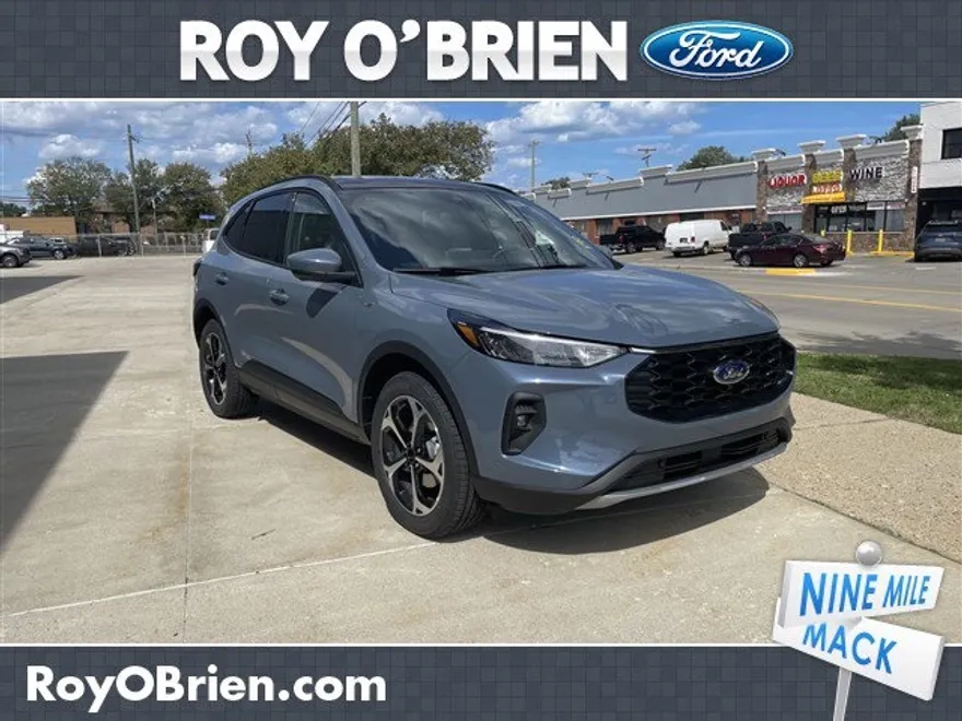 2025 Ford Escape Select ST-Line photo 1