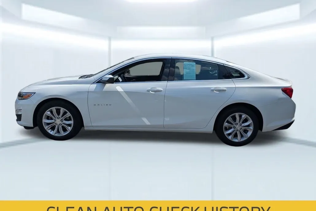 2023 Chevrolet Malibu 1LT photo 1