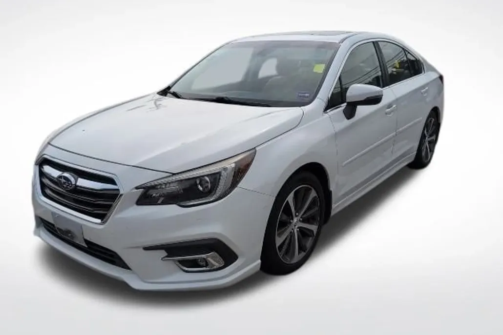 2018 Subaru Legacy 3.6R Limited photo 1
