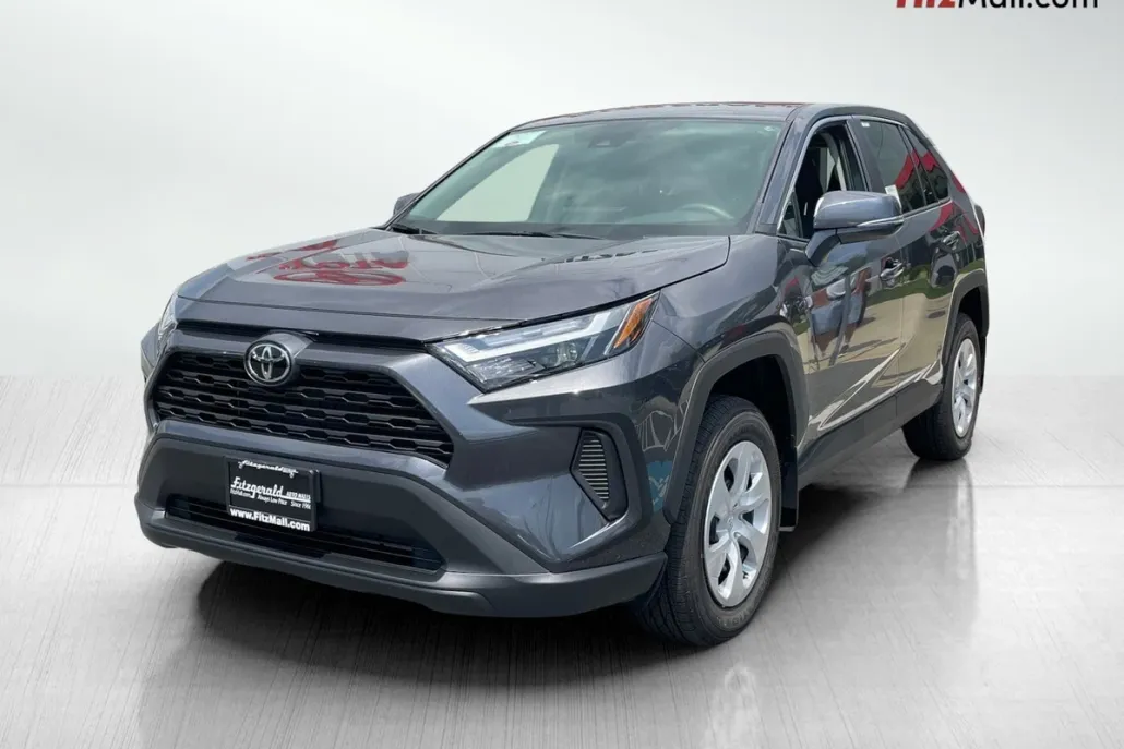 2025 Toyota RAV4 LE photo 1