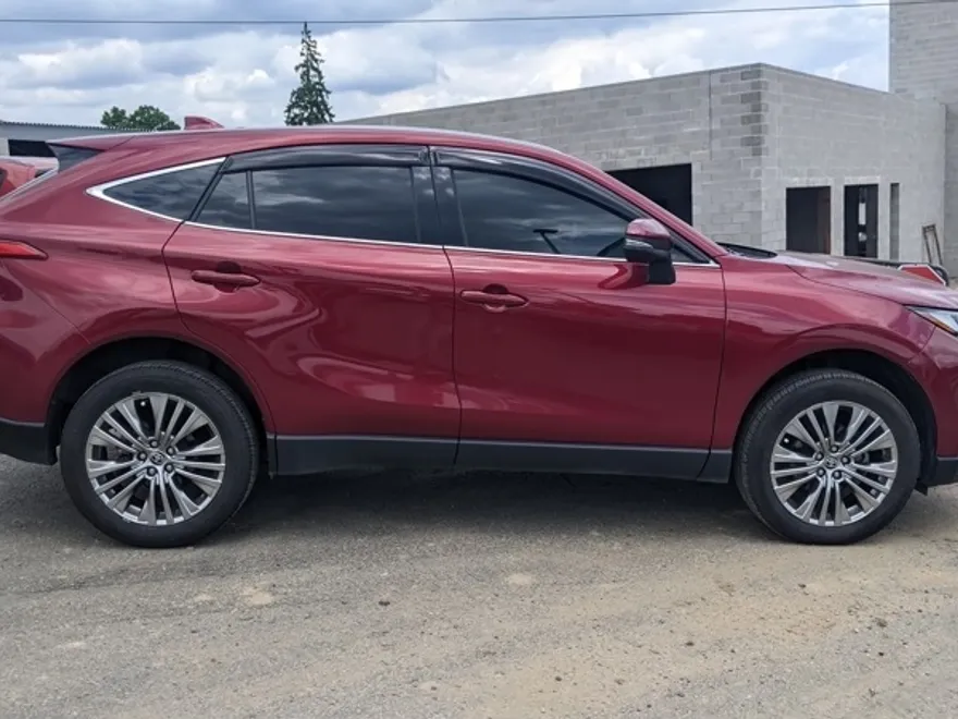 2023 Toyota Venza Limited photo 1