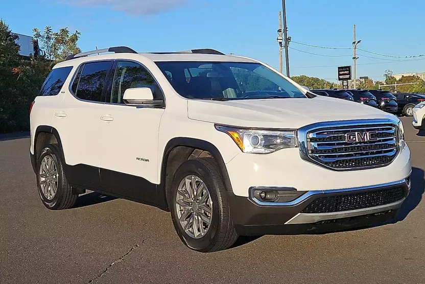 2017 Gmc Acadia SLE photo 1