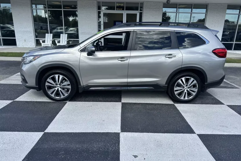 2020 Subaru Ascent Limited photo 1