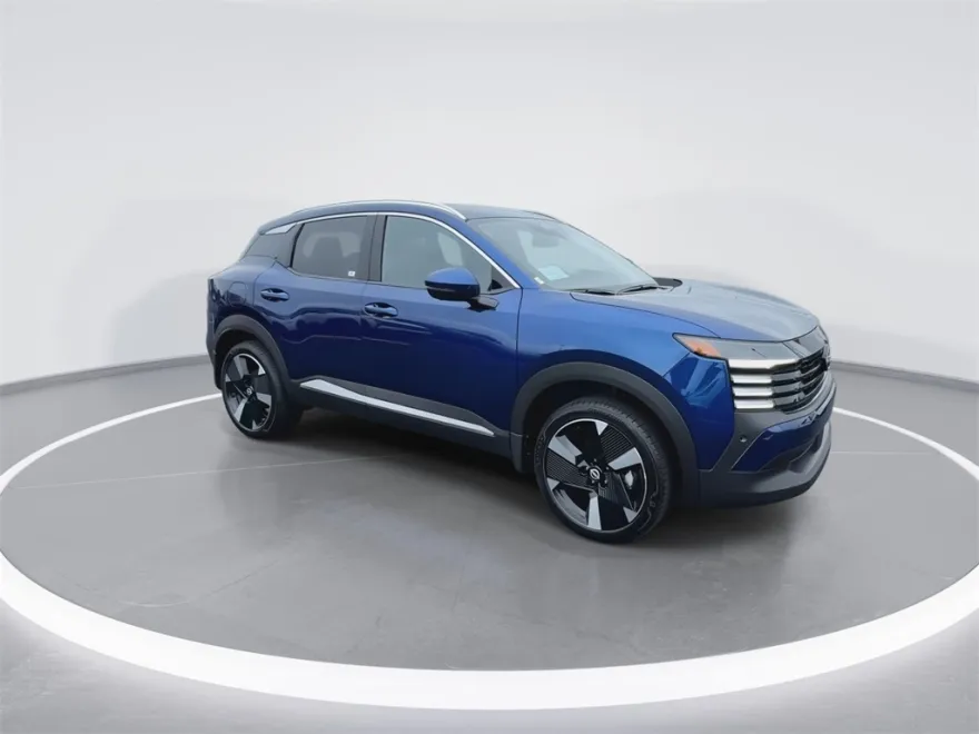 2025 Nissan Kicks SR photo 1