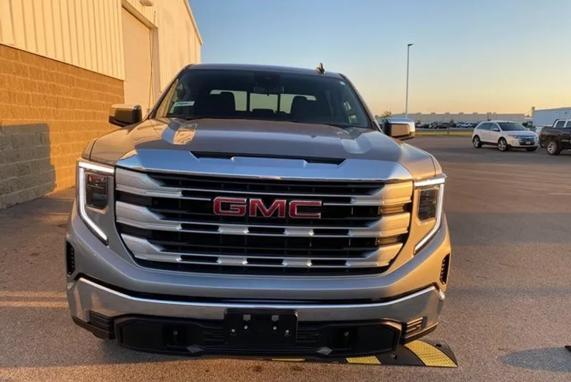 2024 Gmc Sierra 1500 SLE photo 1