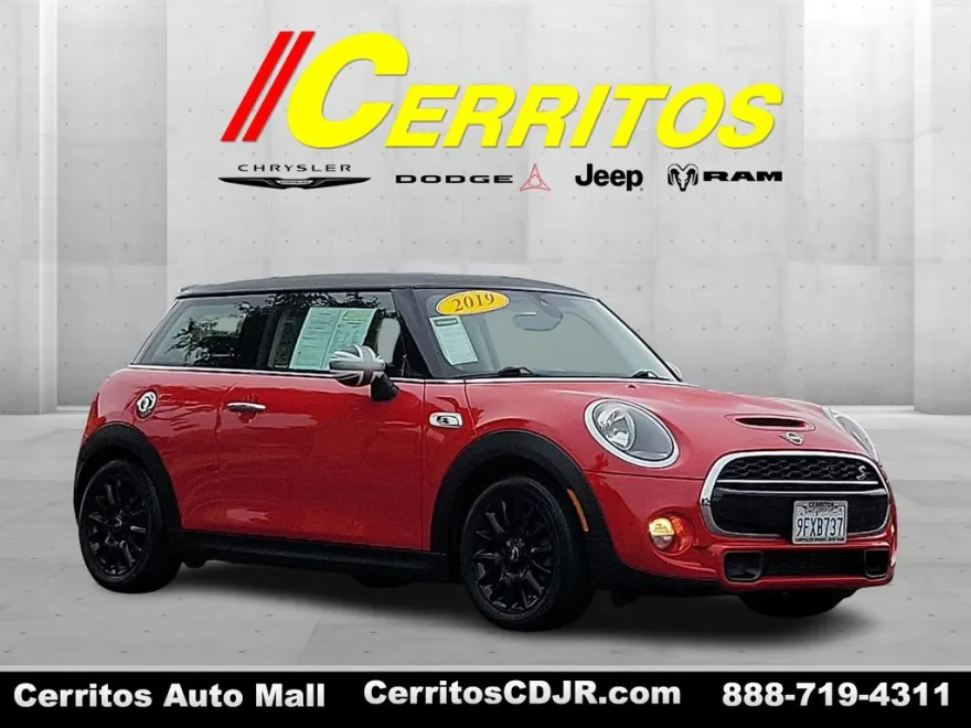 2019 Mini Cooper Hardtop S photo 1