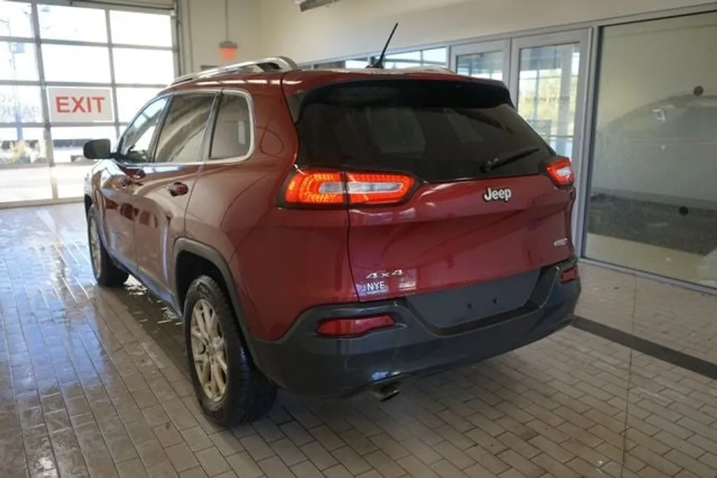 2014 Jeep Cherokee Latitude photo 1