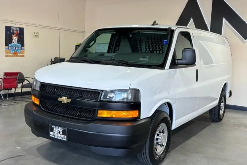 2020 Chevrolet Express 2500 Cargo Van photo 1