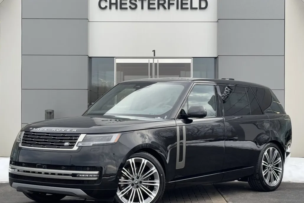 2025 Land Rover Range Rover SE photo 1