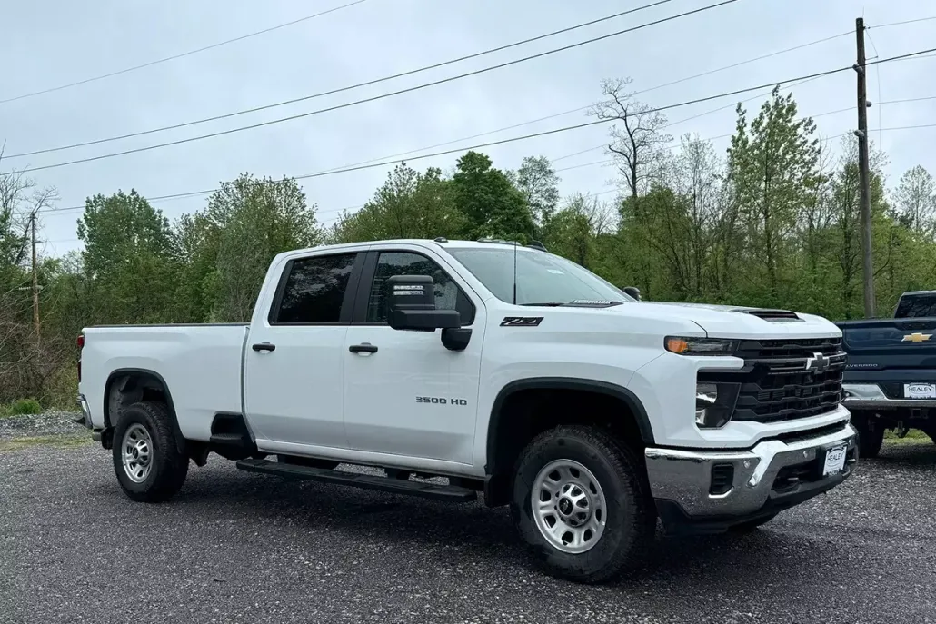 2025 Chevrolet Silverado 3500HD Work Truck photo 1