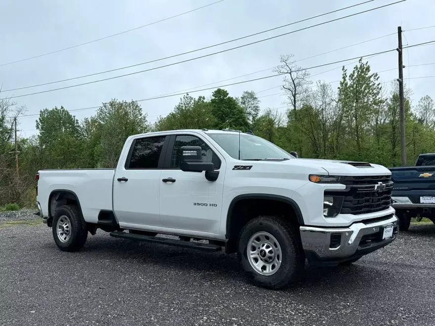 2025 Chevrolet Silverado 3500HD Work Truck photo 1