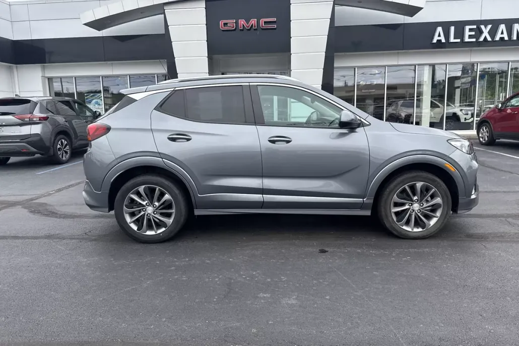2022 Buick Encore GX Select photo 1