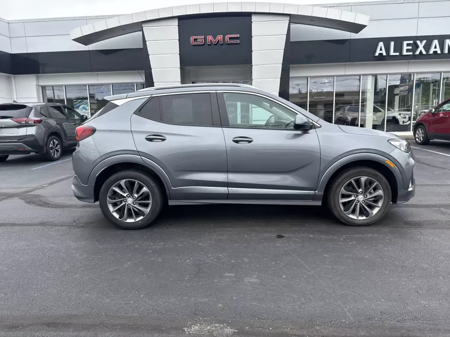 2022 Buick Encore GX Select photo 1