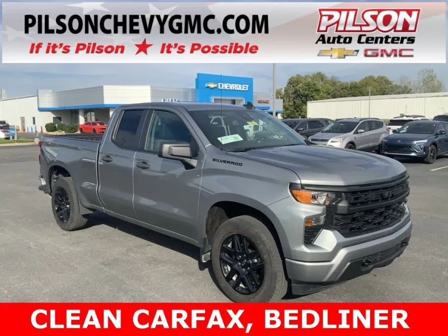 2023 Chevrolet Silverado Custom photo 1
