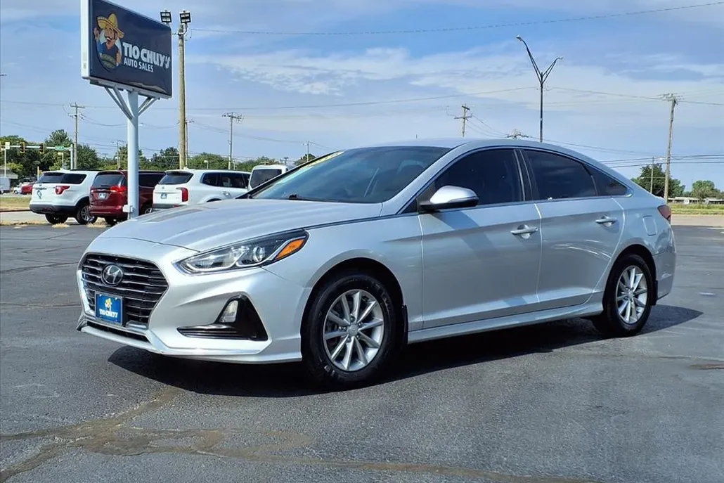 2018 Hyundai Sonata SE photo 1
