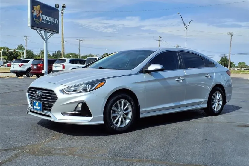 2018 Hyundai Sonata SE photo 1