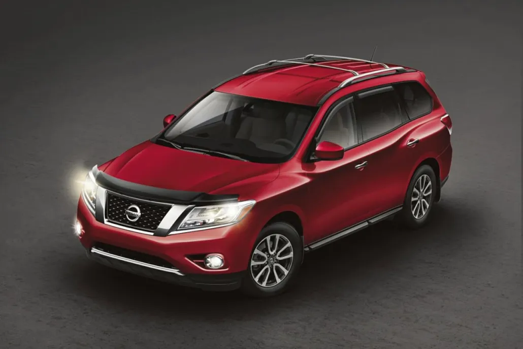 2015 Nissan Pathfinder SL photo 1