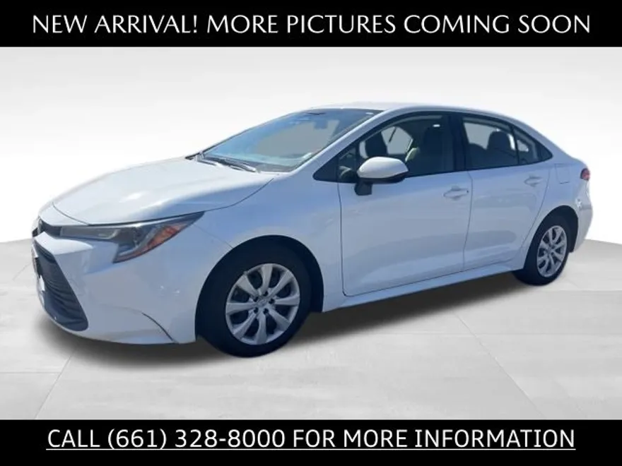 2024 Toyota Corolla LE photo 1