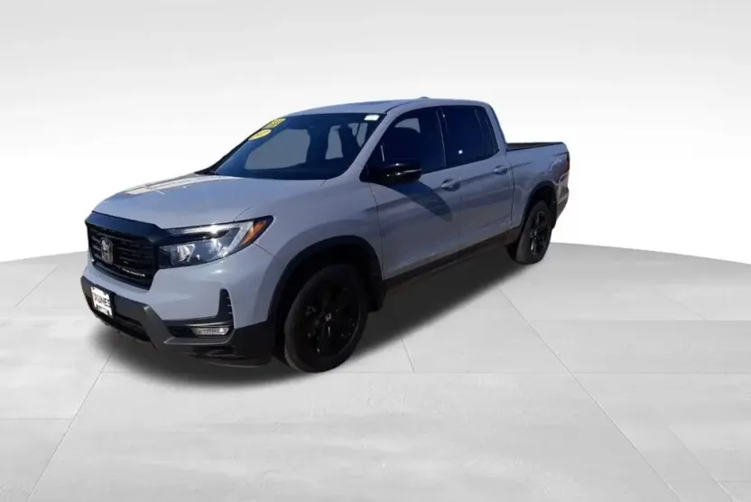 2022 Honda Ridgeline Black Edition photo 1